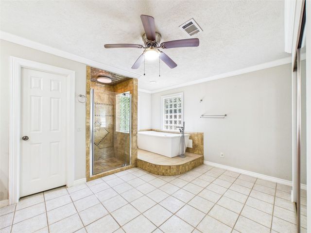 1922 Abilene, League City, TX 77573