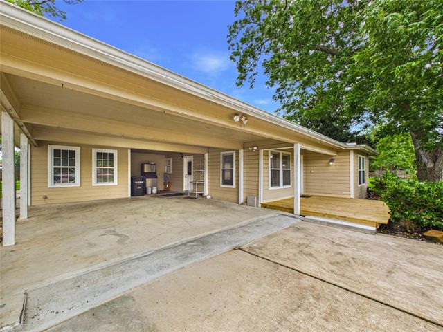 1922 Abilene, League City, TX 77573