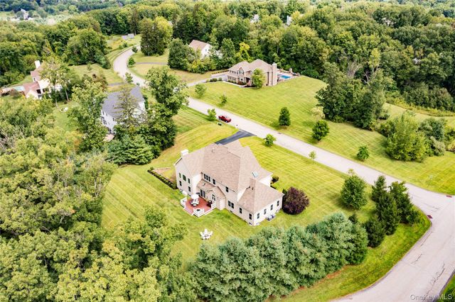 102 Caties Way, Hopewell Junction, NY 12533