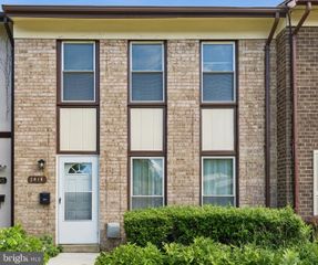 2410 SUN VALLEY CIR #6-E, Silver Spring, MD 20906