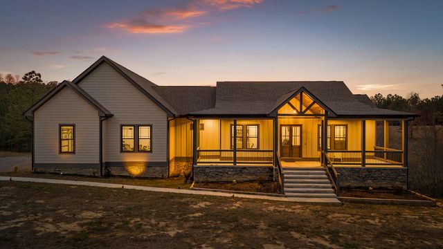 2323 River Bluffs Drive, Jasper, TN 37347