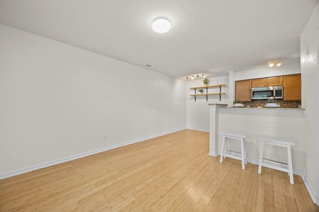3204 Menchaca RD 704, Austin, TX 78704