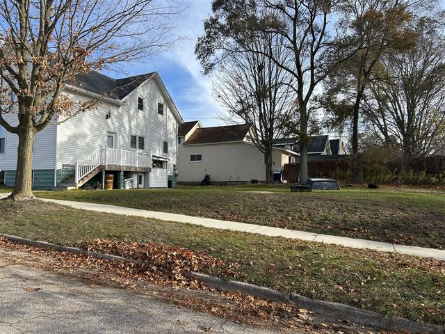 602 E Danaher Street, Ludington, MI 49431