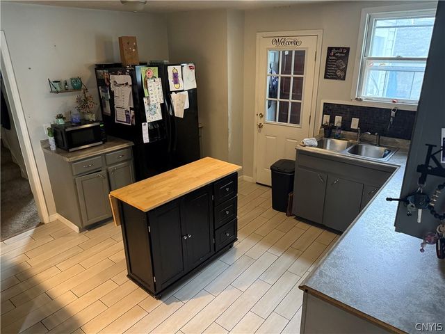 920 Oak Street, Syracuse, NY 13203