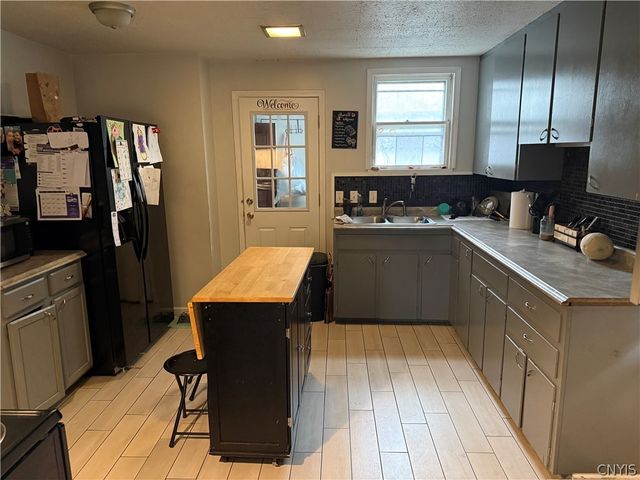 920 Oak Street, Syracuse, NY 13203
