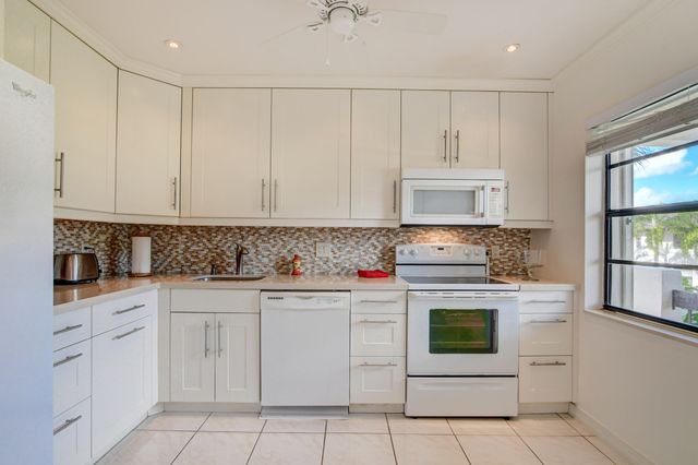7911 Eastlake Drive H, Boca Raton, FL 33433