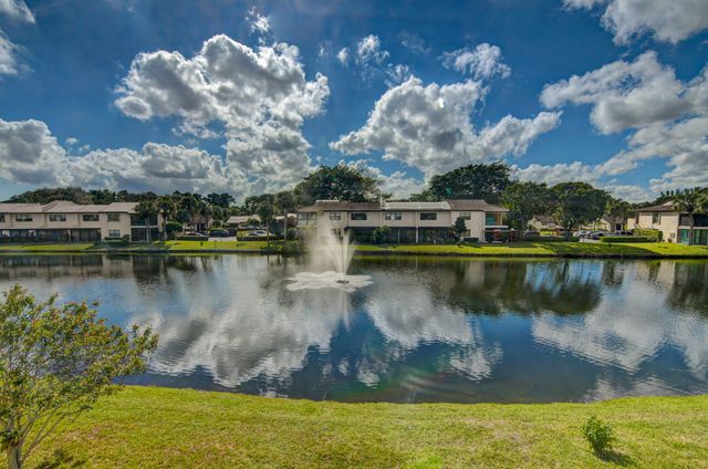 7911 Eastlake Drive H, Boca Raton, FL 33433