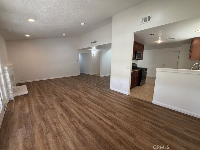 20527 Londelius Street, Winnetka, CA 91306