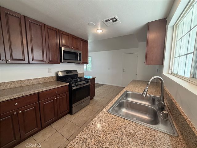 20527 Londelius Street, Winnetka, CA 91306