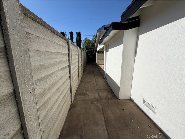 20527 Londelius Street, Winnetka, CA 91306