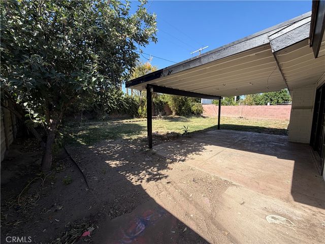 20527 Londelius Street, Winnetka, CA 91306