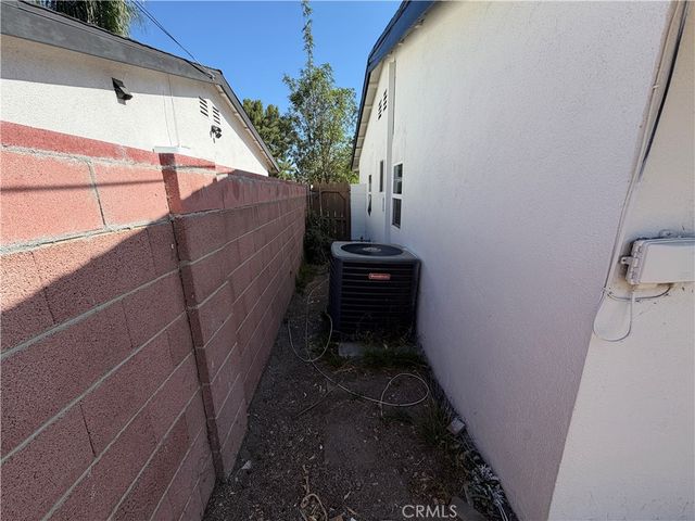 20527 Londelius Street, Winnetka, CA 91306