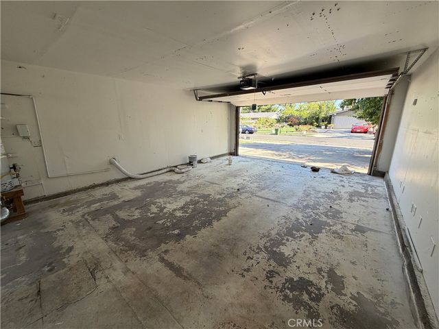20527 Londelius Street, Winnetka, CA 91306