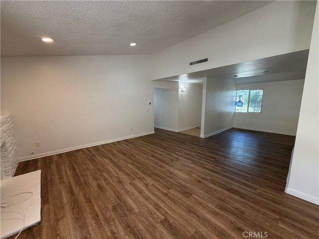 20527 Londelius Street, Winnetka, CA 91306