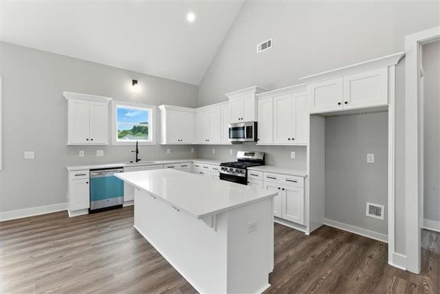 1 Mountain Chase Road, Rome, GA 30165