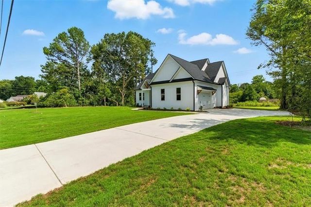 1 Mountain Chase Road, Rome, GA 30165