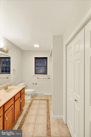61 GRANDVIEW, Wyomissing Hills, PA 19609