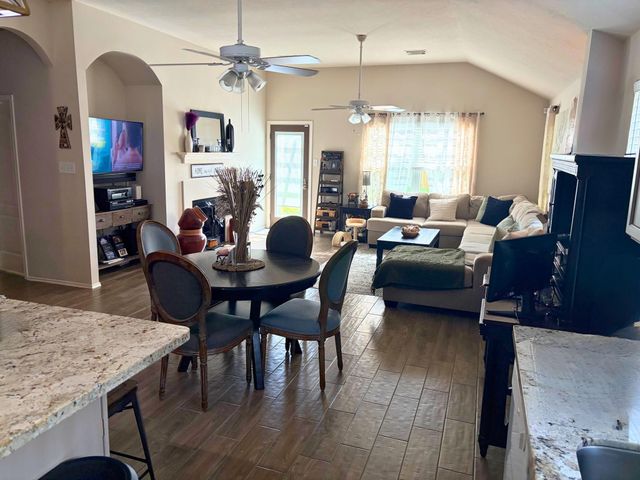 2101 Laughing Gull Lane, League City, TX 77573