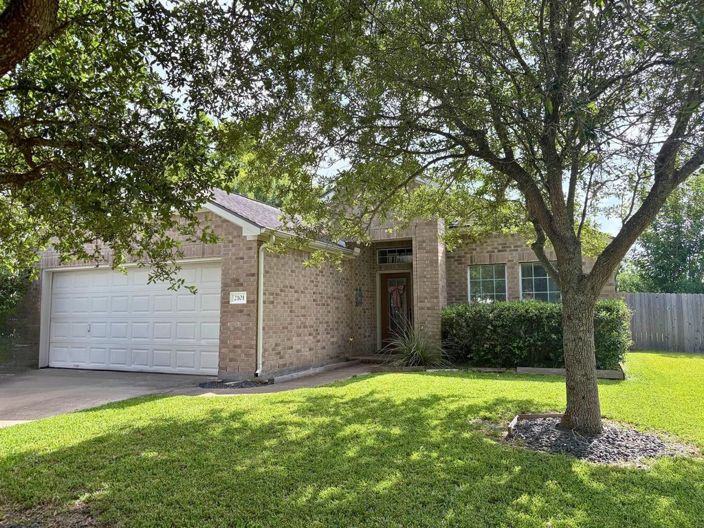 2101 Laughing Gull Lane, League City, TX 77573
