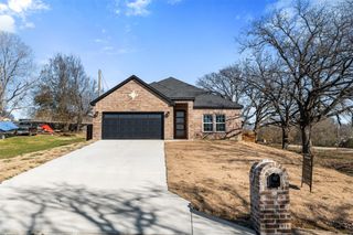 402 Lagoon Drive, Gun Barrel City, TX 75156