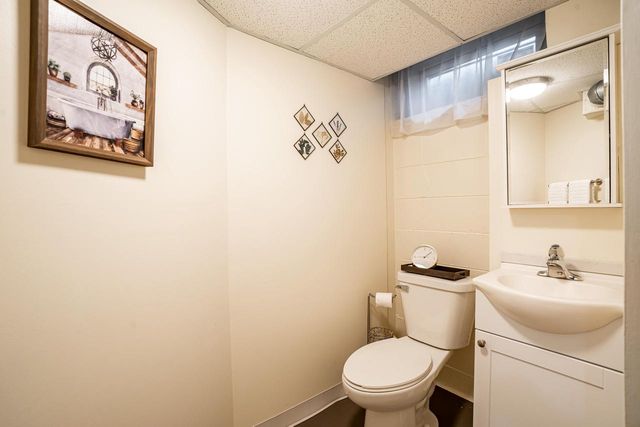1952 N 119th STREET, Wauwatosa, WI 53226