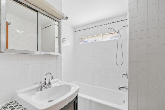 2915 N Charles Ave, Wichita, KS 67204