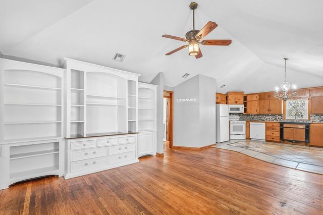 2915 N Charles Ave, Wichita, KS 67204