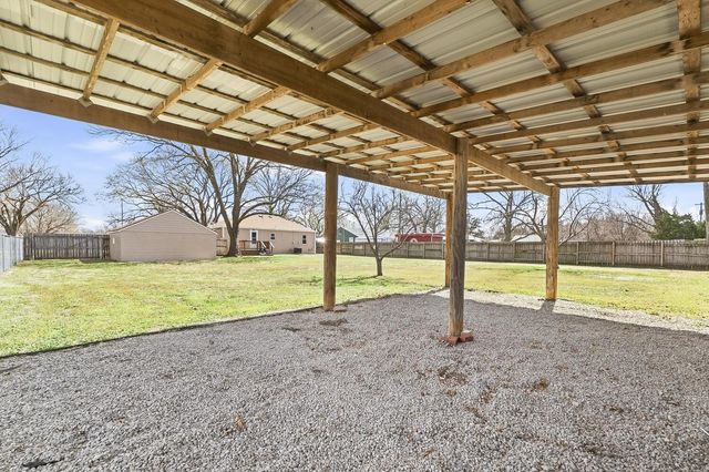 2915 N Charles Ave, Wichita, KS 67204