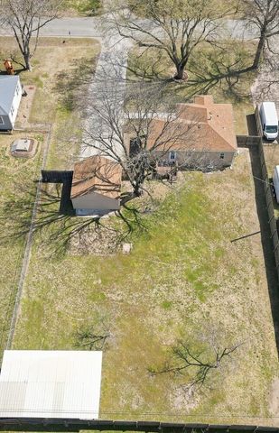 2915 N Charles Ave, Wichita, KS 67204