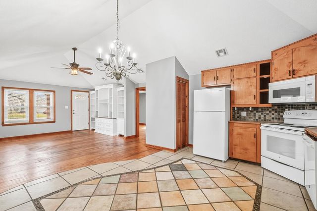 2915 N Charles Ave, Wichita, KS 67204