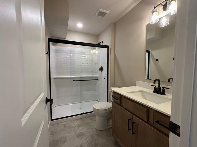 1664 Lund Way, Shakopee, MN 55379