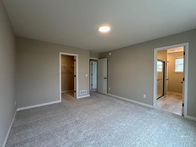 1664 Lund Way, Shakopee, MN 55379
