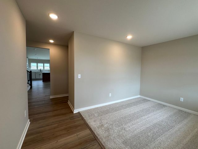 1664 Lund Way, Shakopee, MN 55379