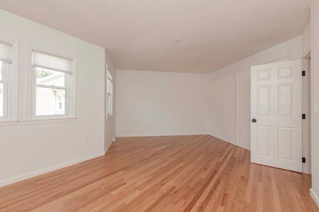33 Lamplighter 33, Easton, MA 02375