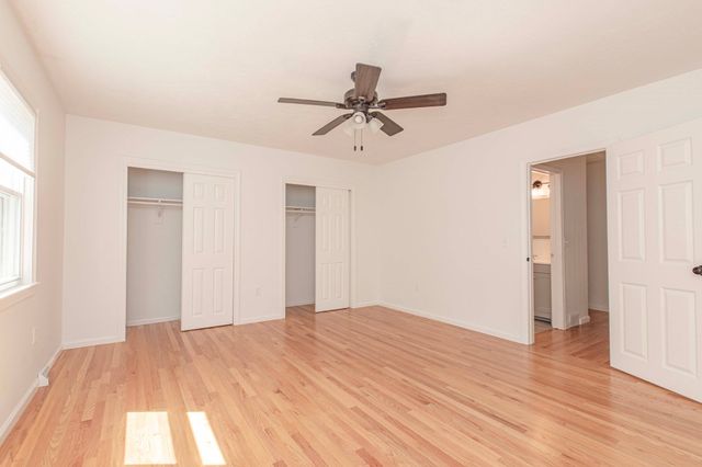 33 Lamplighter 33, Easton, MA 02375