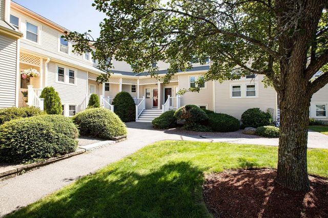 33 Lamplighter 33, Easton, MA 02375