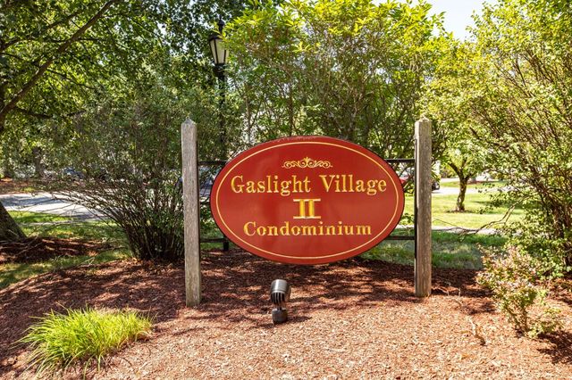 33 Lamplighter 33, Easton, MA 02375