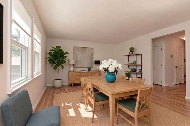 33 Lamplighter 33, Easton, MA 02375