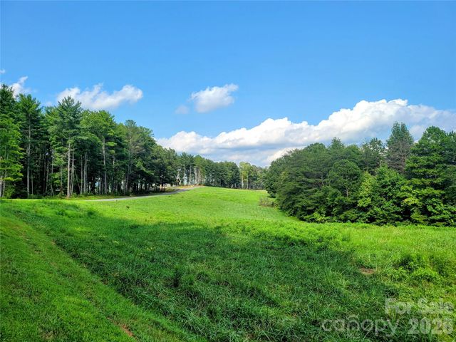 2093 Thoroughbred Way, Lenoir, NC 28645