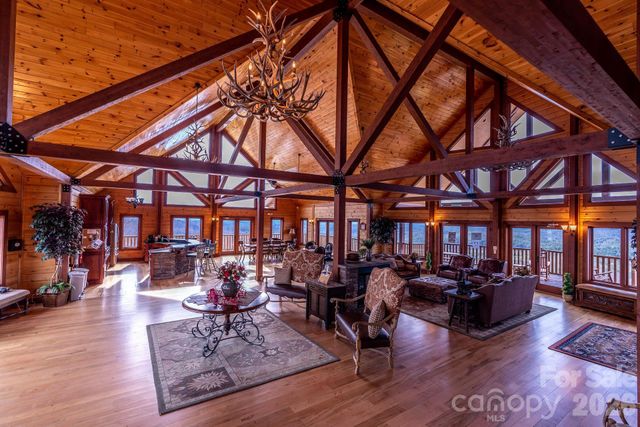 2093 Thoroughbred Way, Lenoir, NC 28645