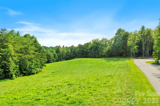 2093 Thoroughbred Way, Lenoir, NC 28645
