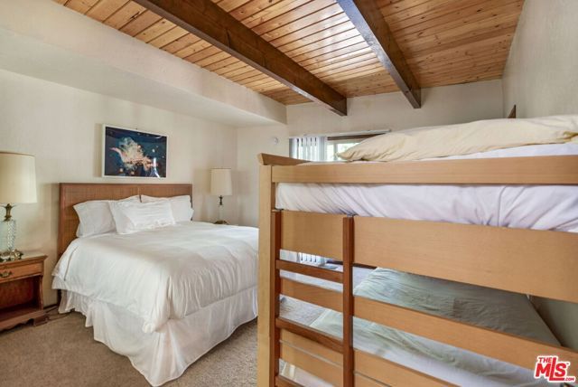 2378 Rim Of The World Drive, Running Springs, CA 92382