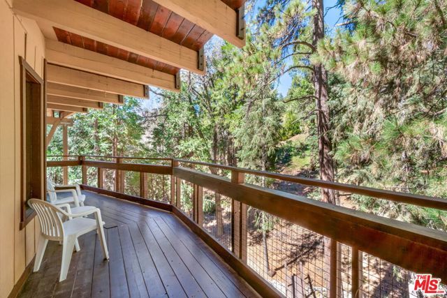 2378 Rim Of The World Drive, Running Springs, CA 92382