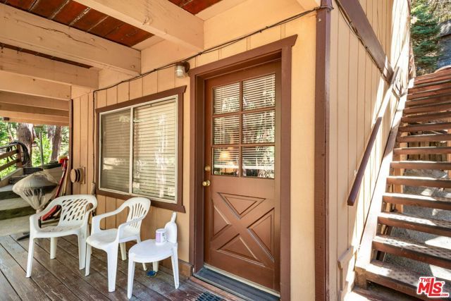 2378 Rim Of The World Drive, Running Springs, CA 92382