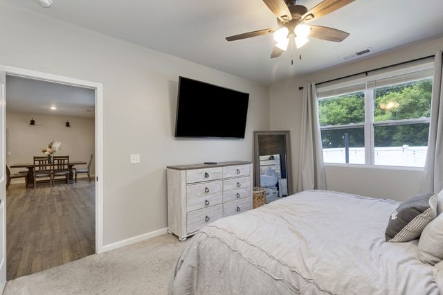 5051 Hunters Village Dr, Lebanon, TN 37087