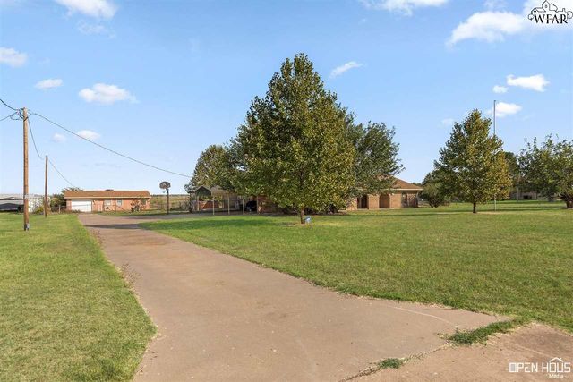 2222 VAUGHN ROAD, Burkburnett, TX 76354