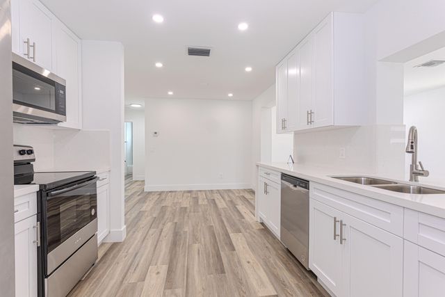 1717 N 16th Ct Court N, Lake Worth Beach, FL 33460