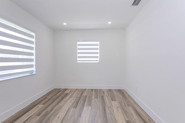 1717 N 16th Ct Court N, Lake Worth Beach, FL 33460