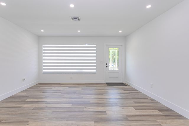 1717 N 16th Ct Court N, Lake Worth Beach, FL 33460