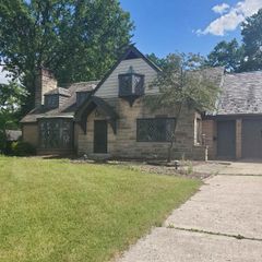 1826 Mckinley Street, Bay City, MI 48708